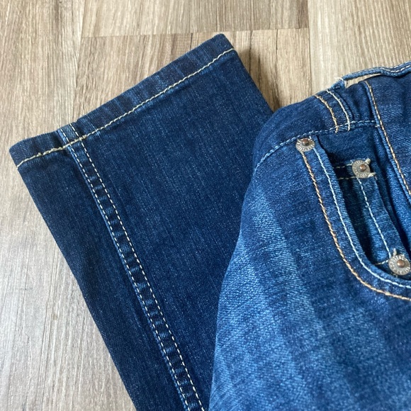 Aeropostale Skinny Jeans. 00 short. Excellent Condition. Smoke and pet free home - Picture 4 of 4